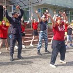 Зарядка с полицейскими